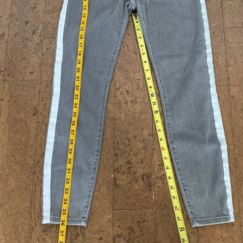 Hugo Boss women’s jeans, faded grey, high rises, skinny, stretchy! Size 28 X 32 - Picture 11 of 14